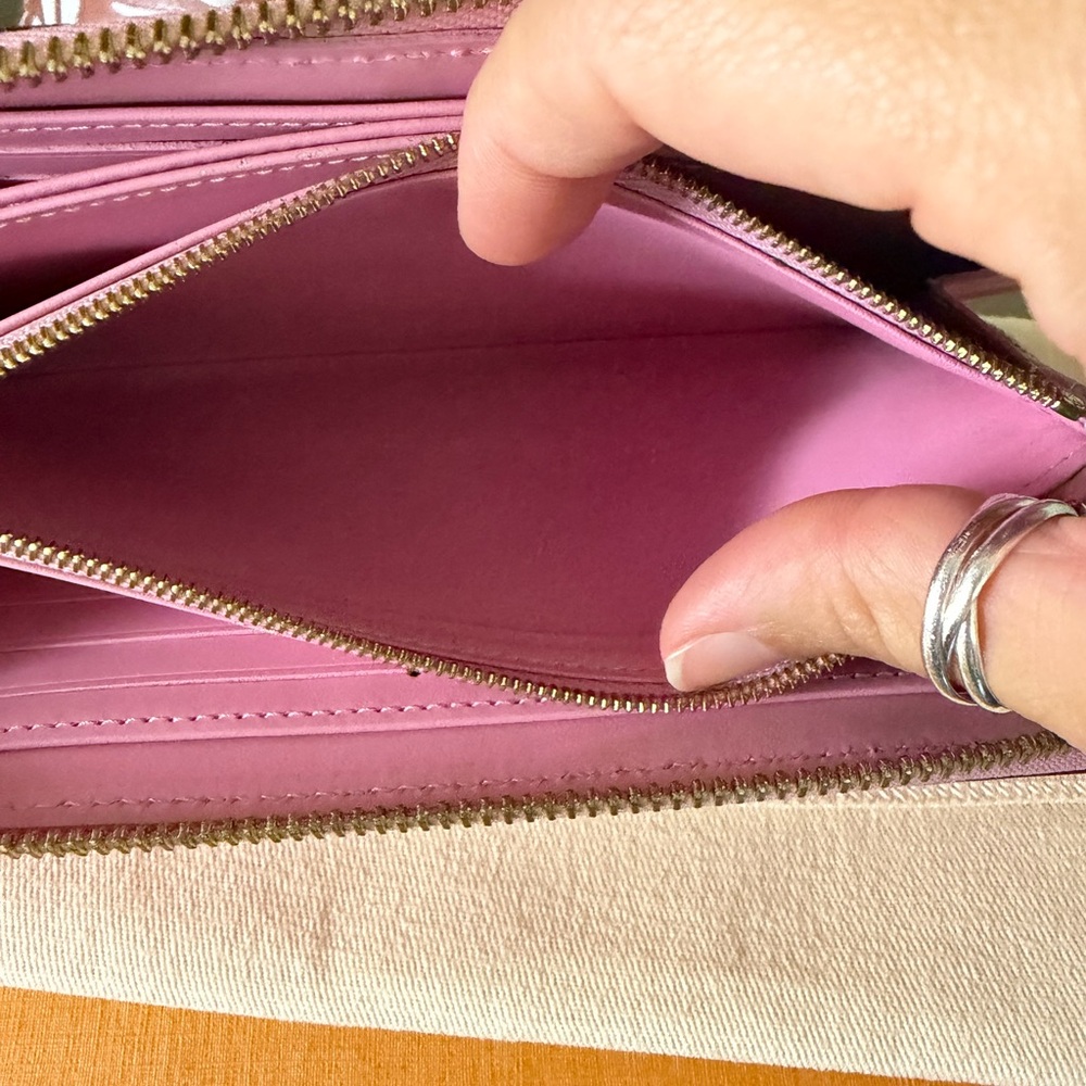 Louis Vuitton Pink Monogram Wallet - Picture 5 of 7